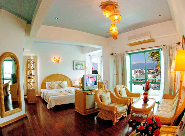 Phòng Senior Deluxe - Khách sạn Green Nha Trang